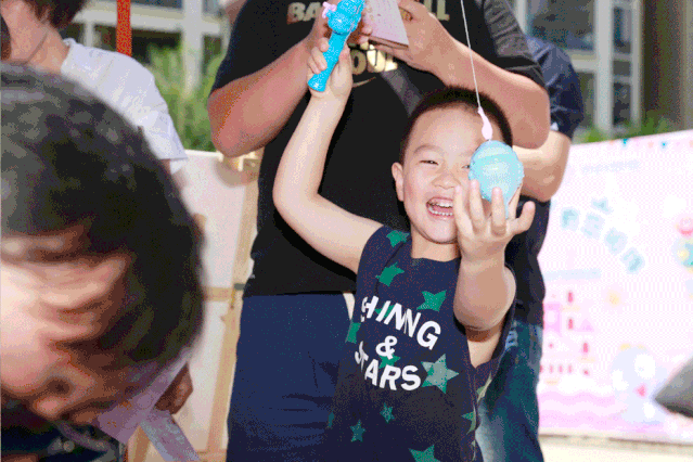 肩颈放松体验区